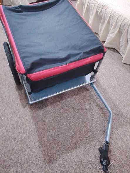 مستخدمه نظيفه
قياس الطول 70cm

قياس العرض 50cm 

معدن حديد مخفف 

تركب ع جميع الدراجات الهوائيه والناريه

مكاني البصره / مقابيل سجن حمدان 

بيع مستعجل

***********
