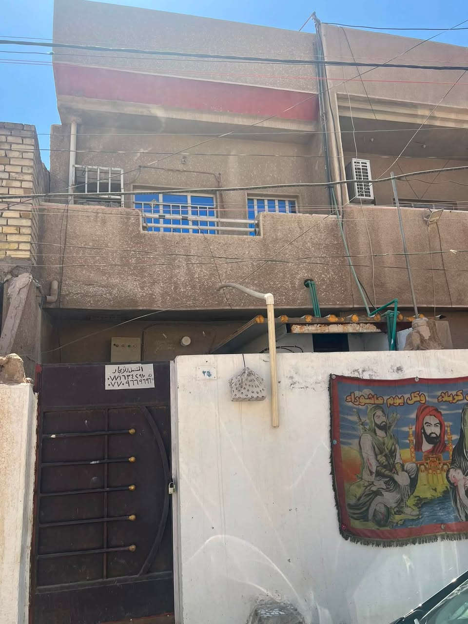 السلام عليكم
مشتمل للايجار مساحه 60 متر طابقين غرفتين وهول ومخزن 350 الف العنوان الامين نواب الضباط الفرع القبل افران السفير ***********
