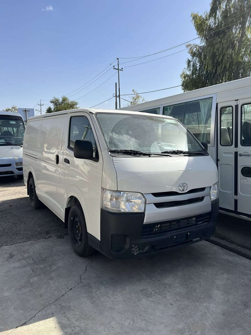 اللهم صلی علی نبینا محمد
تویوتا هـایس
مودیل ٢٠٢٥
فول مواصفات
صفر كم
كیر عادي
حمل (فان)
سعر//٢٥،٠٠٠$
***********
عنوان//اربیل شارع ٤٠ مدینة معارض مقابل معمل بیبسي
اسم معرض (معرض باصات)
