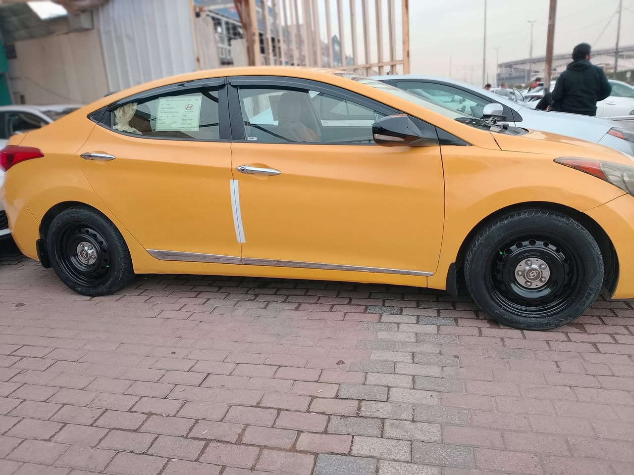 السلام عليكم 
النترا للبيع موديل 13 ورد مريكي الحادث جملغ بنيد فقط 
كير محرك تبريد مكينه كفاله عامه بلادي 
تخم تاير شواصي مكفولات 
دوخل نظيفه سياره حلو معنا الكمله بل عافيه 
رقم بغداد مشروع وطني بسمي تحويل ثاني 
محرك 1800 دوش
سعار سياره 90بي مجال شي بسيط 
العنوان بغداد بلديات نتصل وتدلل 
***********
