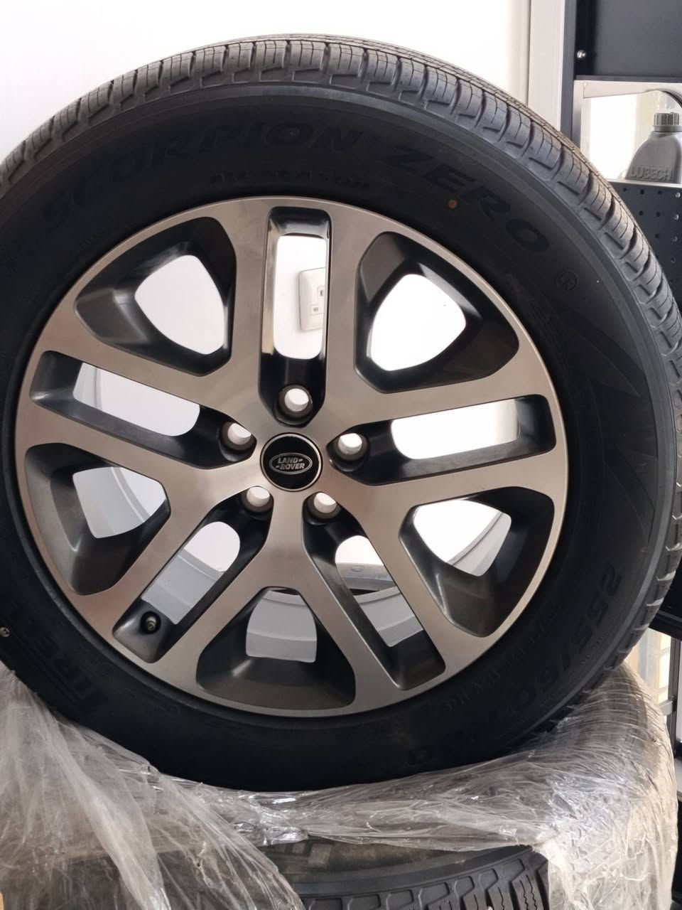 AUTO LAND
ارض السيارات قطع غيار رانج روڨر
معسكر الرشيد ـ مجمع المكارم 
***********
