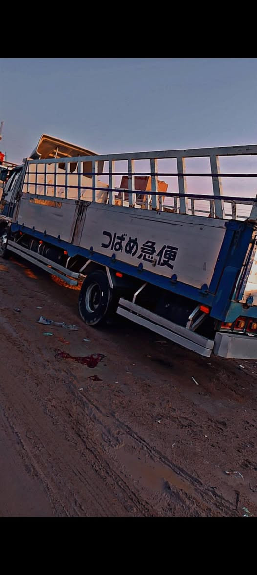 هينو طيره مكينه ٨٠ طول سته وربع مكان البصره ابو الخصيب السمده رقم تلفون ***********
