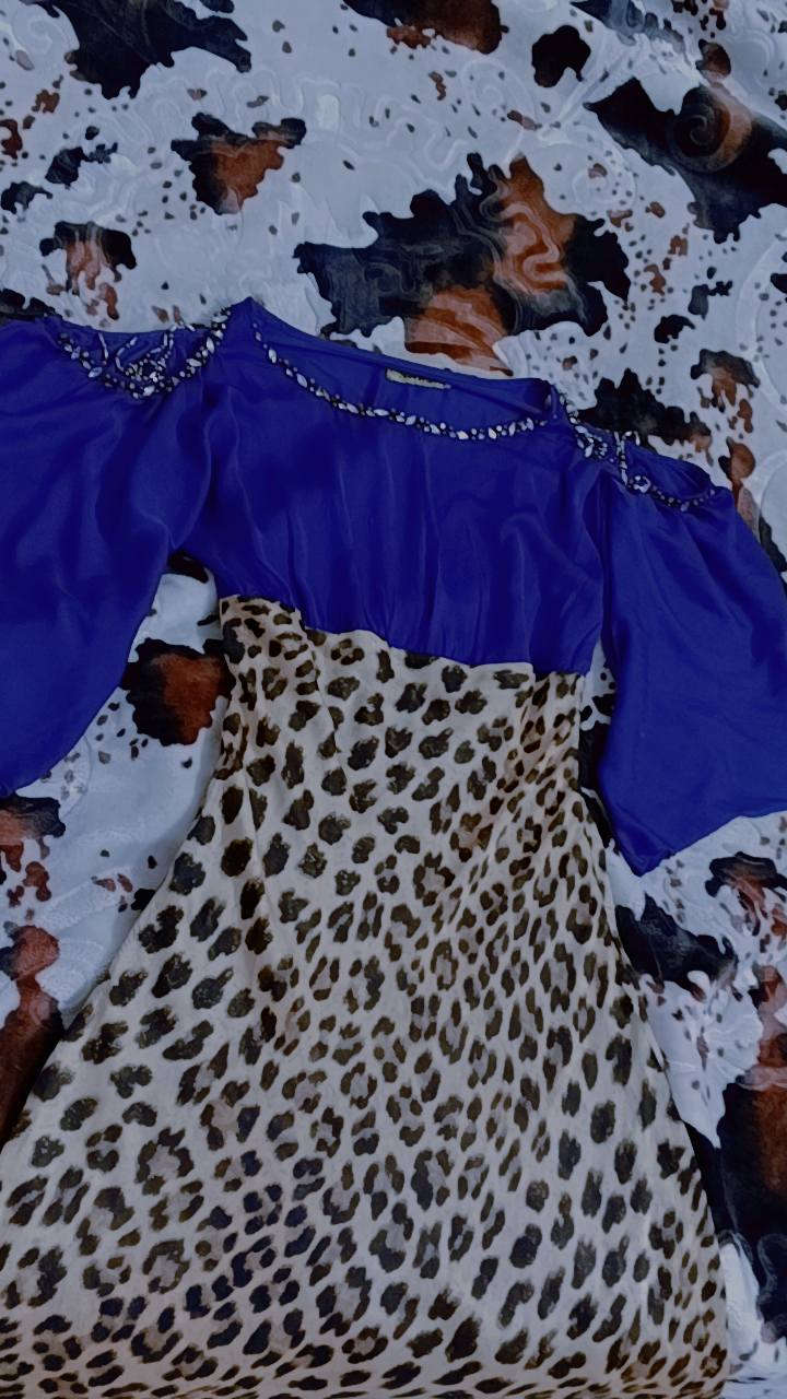 البيع قماشهة حرير وشغل يدوي البستهة مرتين بس سعر 30 وبيهة مجال


**إذا كنت صاحب هذا الإعلان وتريد حذفه لأي سبب، رجاءا أرسل رسالة إلى الدعم الفني**