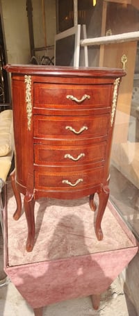 باترينه البيع السعر 60الف تلفون 07700291591