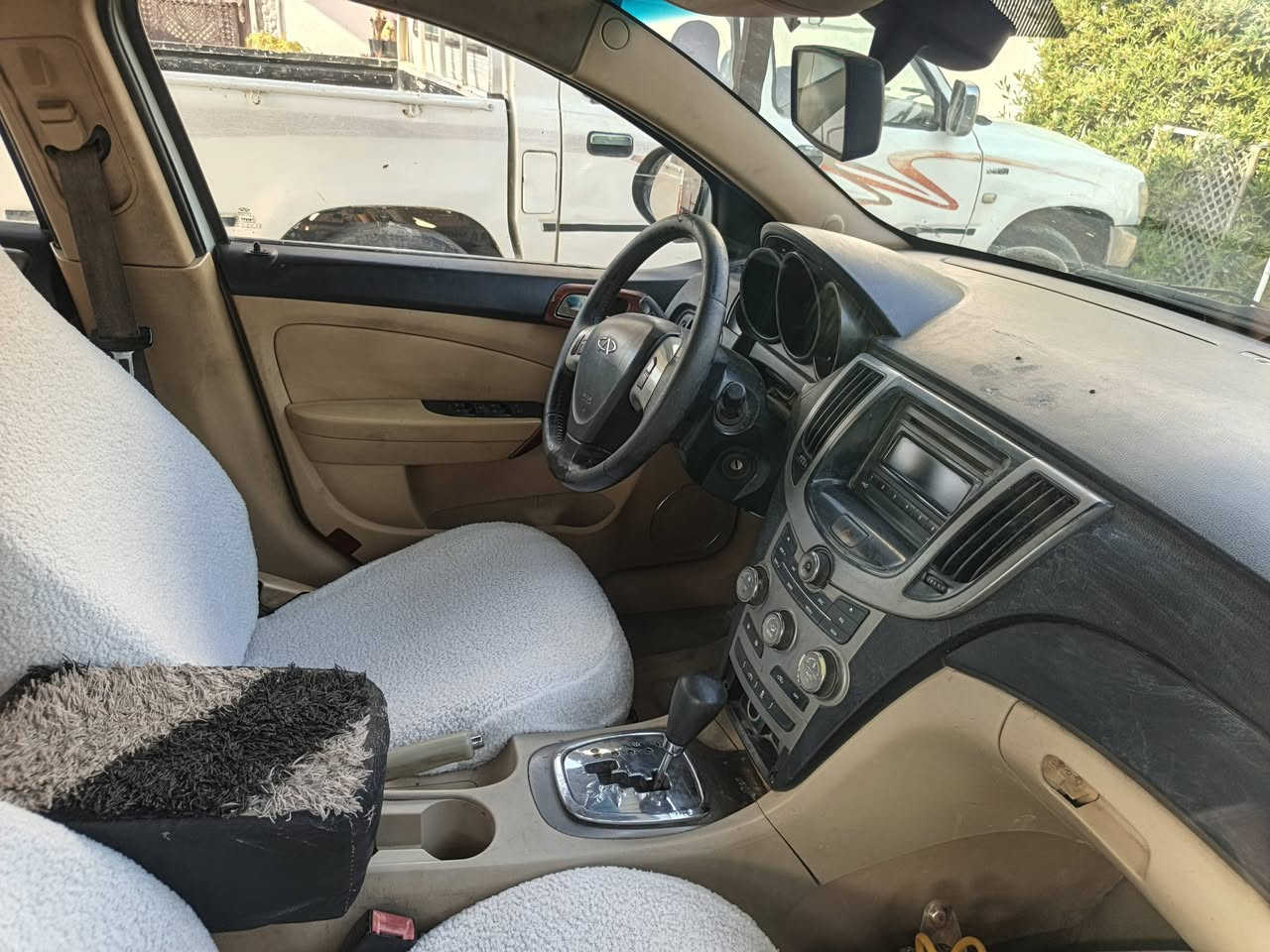 السلام عليكم للبيع والمراوس شيري  موديل ٢٠١٢ رقم بغداد صدامي شرط التحويل سنويه عظم  محرك وكير شرط كير اوتو تحكم ستيرن تخم تاير جديد صدر جديد سياره جاهزه السعر 40 وبي مجال بصيط للستفسار//***********///***********
