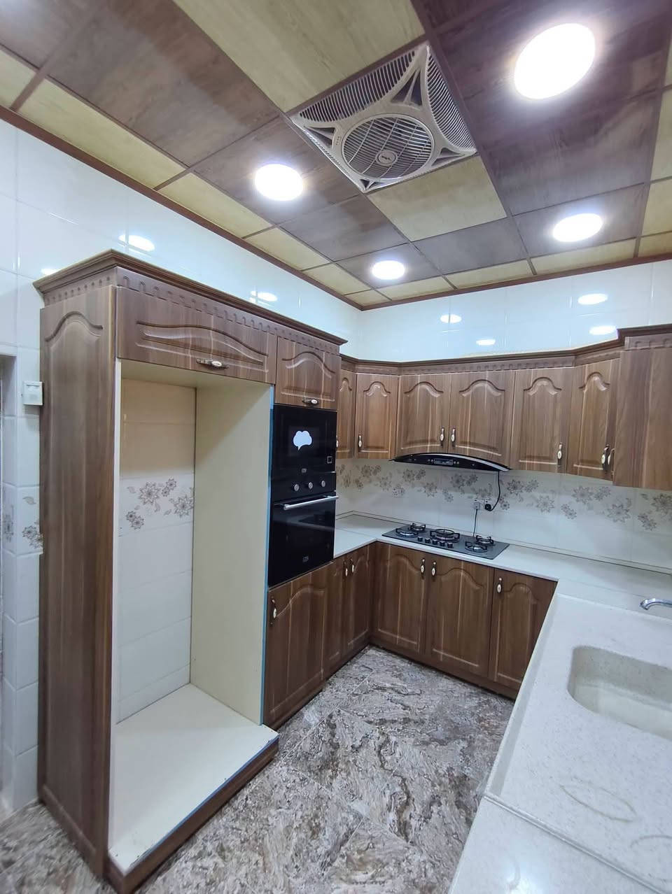 سلام عليكم ••
بيت للبيع خانقين  بانميل يم المدرسة 

📏 المساحة 120
  
فول فول
 🏠 
مكونات البيت
 غرفة
بيتونه
صاله
واستقبال
صحيات 
 مطبخ 
حوش كبير 
🏛️🏬🏛️🏬

السعر 45 بي مجال بسيط
🏠🏠🏠🏠🏠

للاستفسار راسل او اتصل
📞***********
