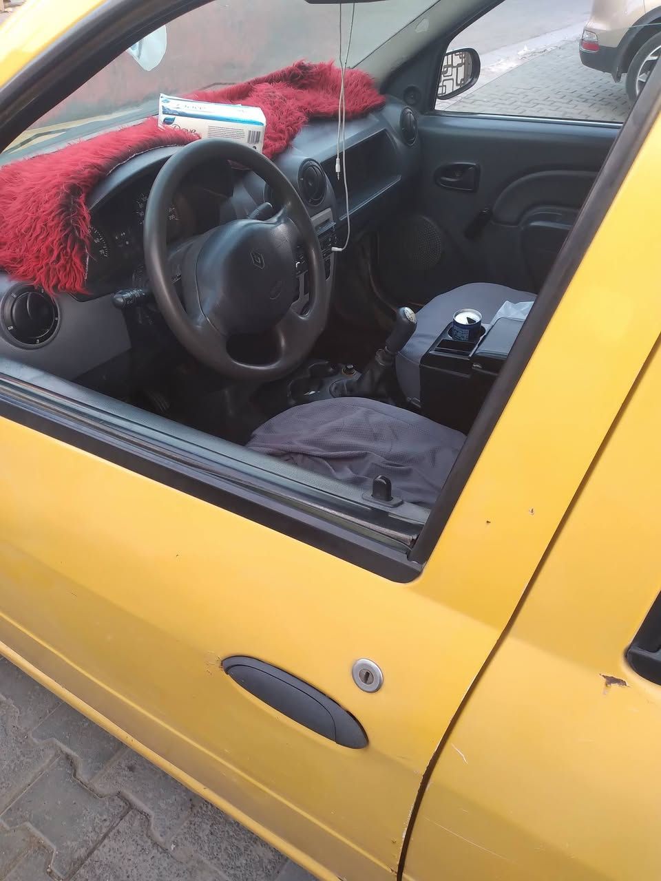 رينو لوكان ٢٠١٠رقم دولي مصفره هيئة وغرامات تخم تاير بسمي مكاني بسماية السعر قفل  23 ***********#***********
