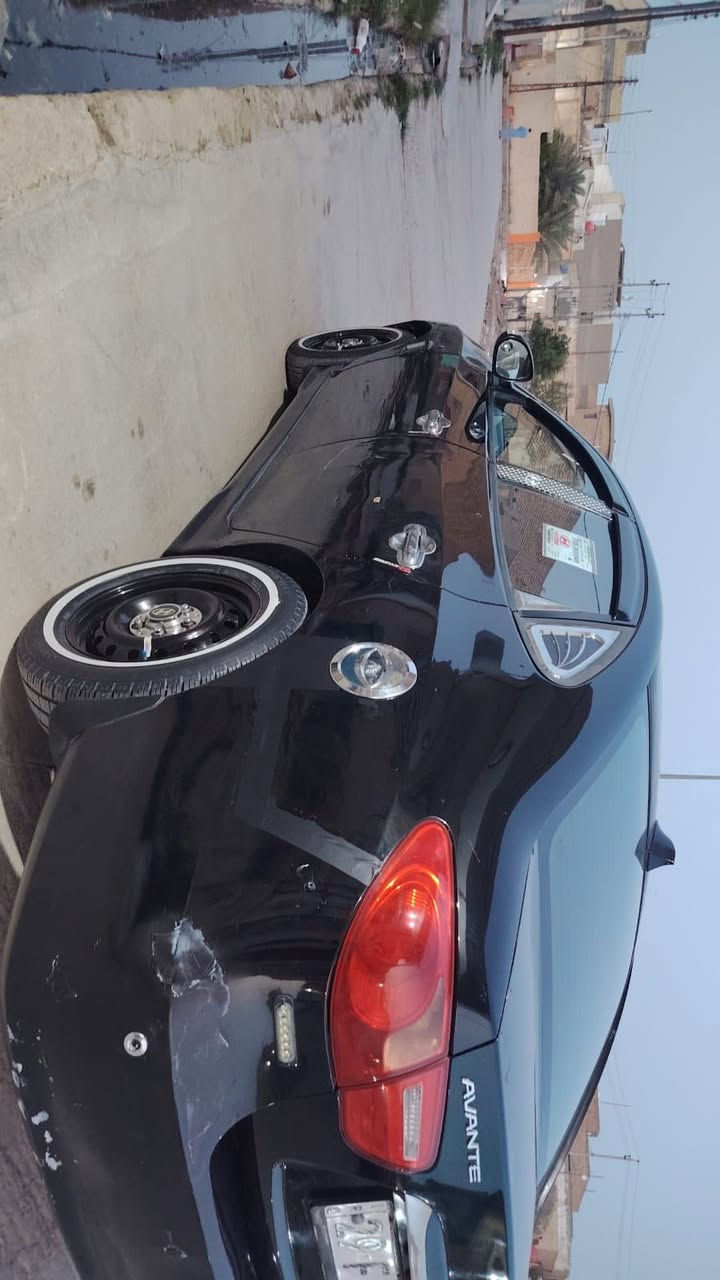 افانتي موديل 2010
فول مواصفات 
فتحه سقف
اشاير بالمري
حساسات خلفيه
تدفئه كشنات
كيجات ليزريه  اشتريتهن صار شهر 
محدثه بجم رياضي
محرك 1600 لا تنقيص ولا  تبخير
تبريد ثلج
كير بحاله ممتازه
السياره بيها قطعتين 
جاملغ خلفي صبغ وباب
مصلح فقط والباقي كفاله 
السياره جاهزه من كلشي وعليها ادامه من كراج الحسام
السعر 90 وبيها مجال
***********
