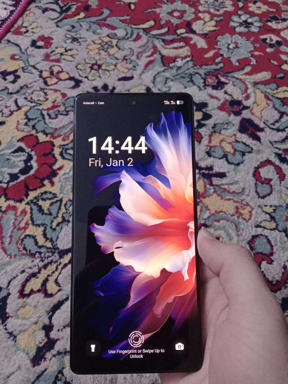 السلام عليكم
تكنو كامون 30 برو 5G 
مثل ما موضح عدكم كامل ملحقات الكارتونة مالتة ووصل الشراء 
نظافة الجهاز كدامكم كلش نظيف ولا شخط بي 💯 
ذاكرة 256 والعشوائية 12 يشغل 90 فريم بالببجي 
تردد الشاشة 144HZ 
كامراتة تخبل ويصورن فيديو على دقة 4k 60 فريم امامية وخلفية 
للمراوس فقط حسب القناعة شعندك نزل  مكاني بغداد الحرية 
رقمي واتساب *********** ومتواجد خاص هم
