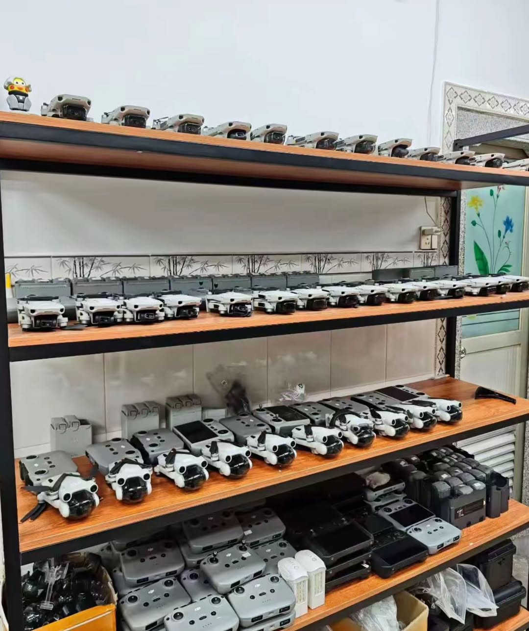 بعز الله وفضلـه يتوفر صيانة عامة 
لجميع الدرونات Dji  

بأسعار تنافسية ، وجودة عمل وقطع غيار ممتازة 
وتتوفر جميع قطع غيار درونات Dji 

***********

#درون #صيانة #قطع_غيار #Dji #العراق #بغداد
