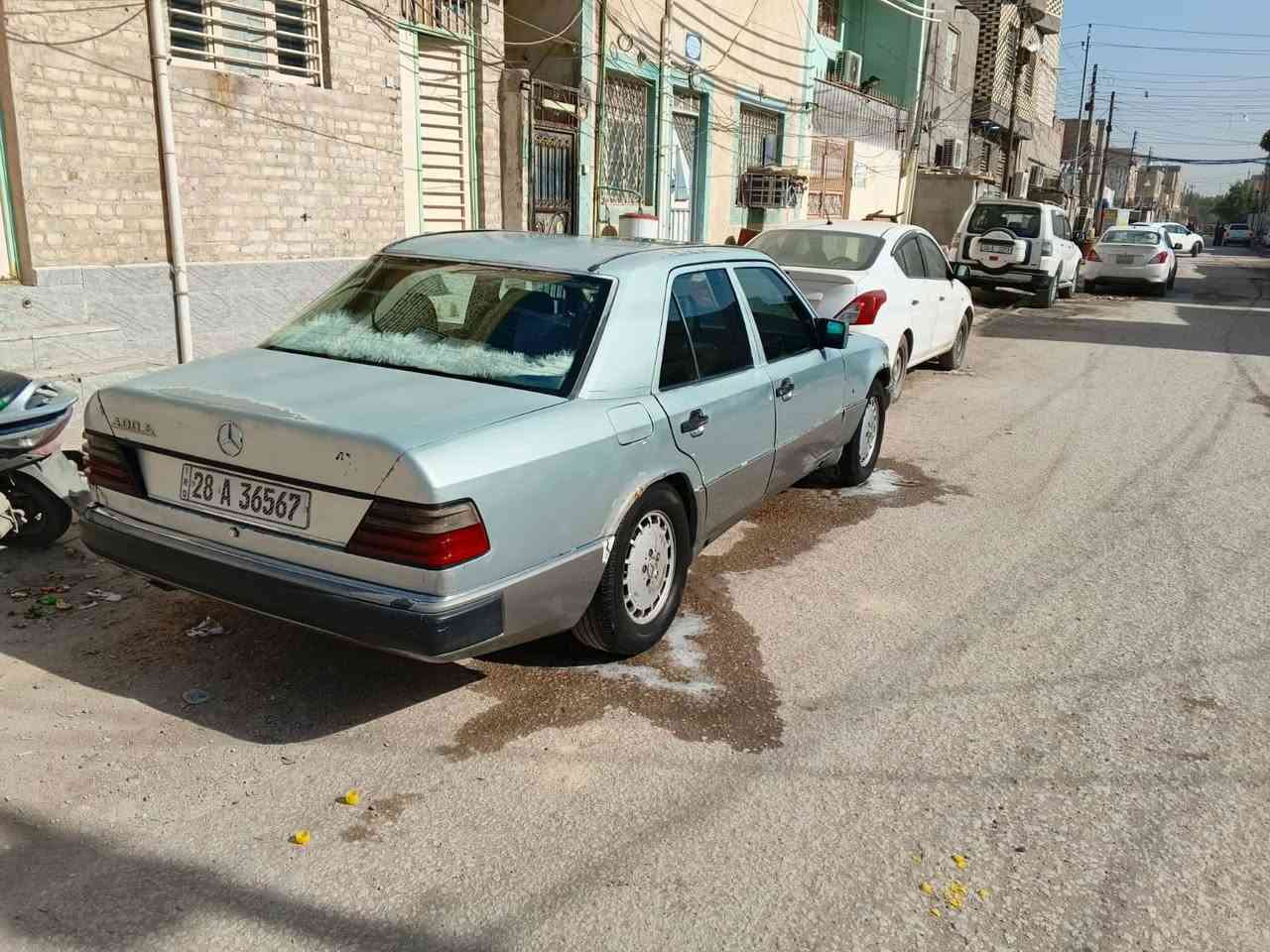 مارسدس E300 للبيع او الامراوس
مـوديل 1992 
كـير ومحـرك بطه مكـفولات جدد 
حـداديه 75‎%‎
رقـم نجف انگليزي تحويل مبـاشر 
سيـاره مـكفوله من الضربه 
مجرد جراد خفيف وملاحضات بلجاملغ الأيمن بسيطه 
تخم تاير جديد 
منـضومة التبريد جاهزه وكامله فقط شحن غاز 
سستم صوت 
كهربائيات كلها شغاله 
السـعر 48 
شعنـدك مراوس دزلي


**إذا كنت صاحب هذا الإعلان وتريد حذفه لأي سبب، رجاءا أرسل رسالة إلى الدعم الفني**