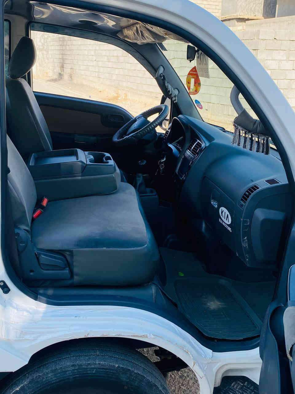 كيا مديل 25 ماشيه 33 فول موصفات مكانها ديالى قرةتبه 
***********
