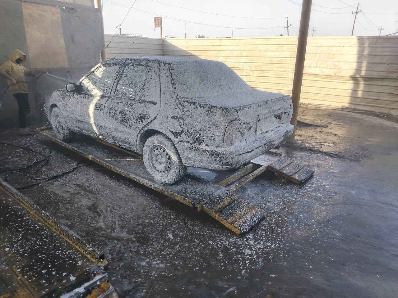 سني موديل ٩١ رقم نينوى دولي بأسمي كير ومحرك وتحويل شرط بيها كوبون بنزين السعر ٣٩ وبيها مجال العنوان تكريت  الديوم ***********
