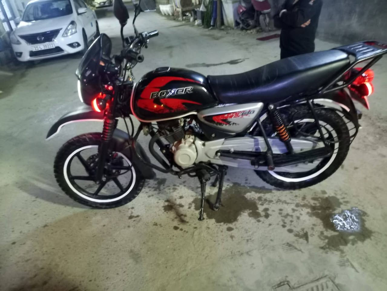 السلام عليكم دراجة بوكسر موديل 2023شهر التاسع محسوبةعلى 2024 أوراق اصولية الدراجة خير من الله مامفتوحة قبل شهر اخذته  السعر مليون ونص 
مكاني بغداد التاجي يم جسر الدوار 
رقمي :***********
