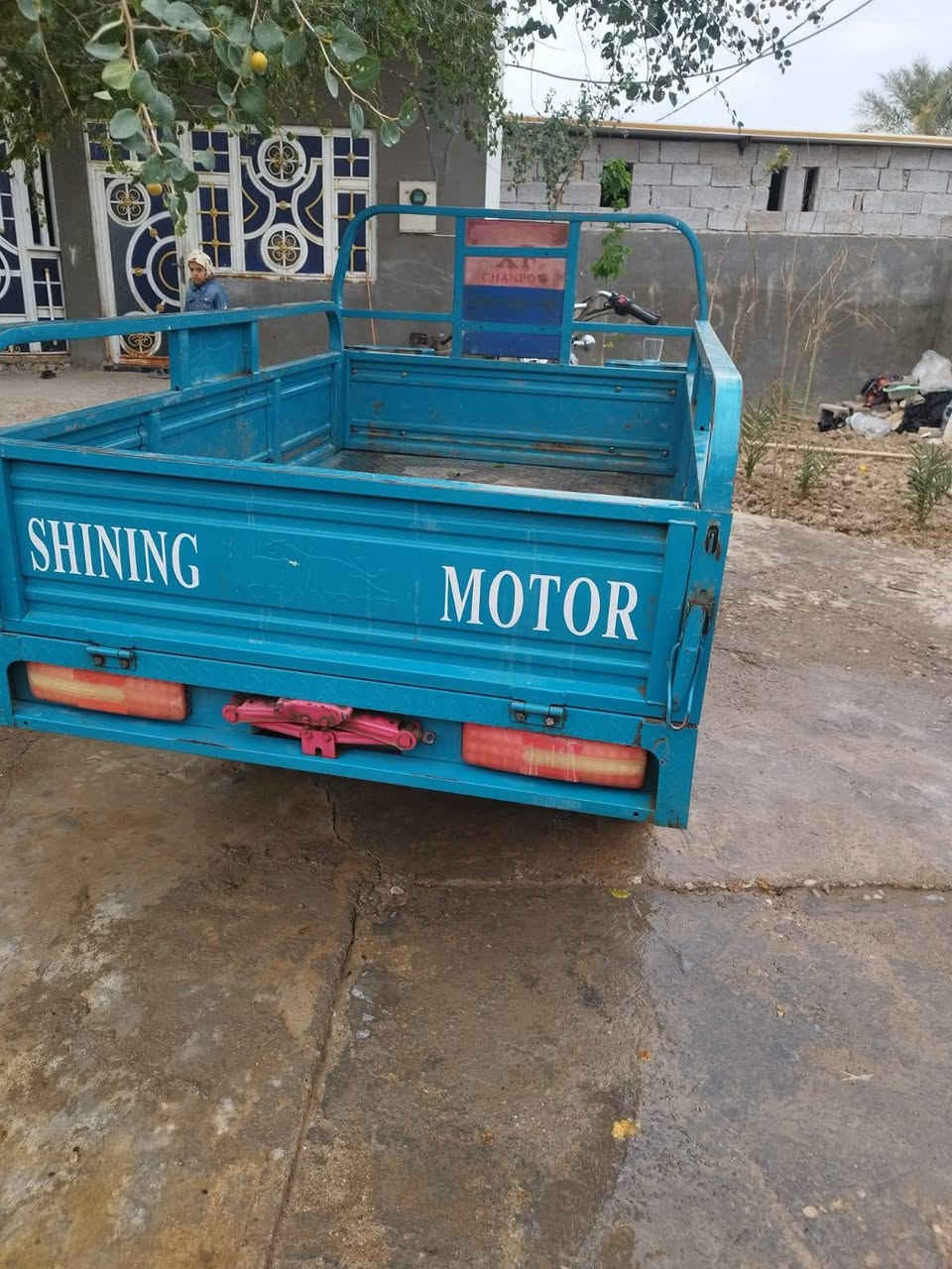 السلام عليكم  لبيع   ٢٠٢١
***********
