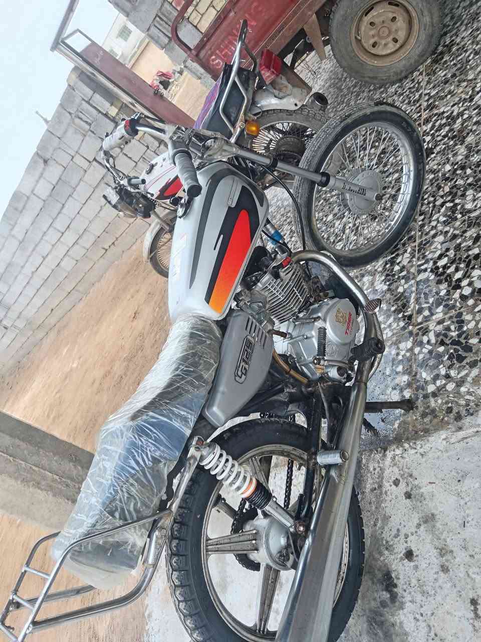 أربعة كير نظافة شوفت عينك فول مواصفات كهربائيات شغالة ماكو اي نقص مديل 21كلك السعر 300مع المجال البسيط اتصال ***********
كربلاء الحسينية
