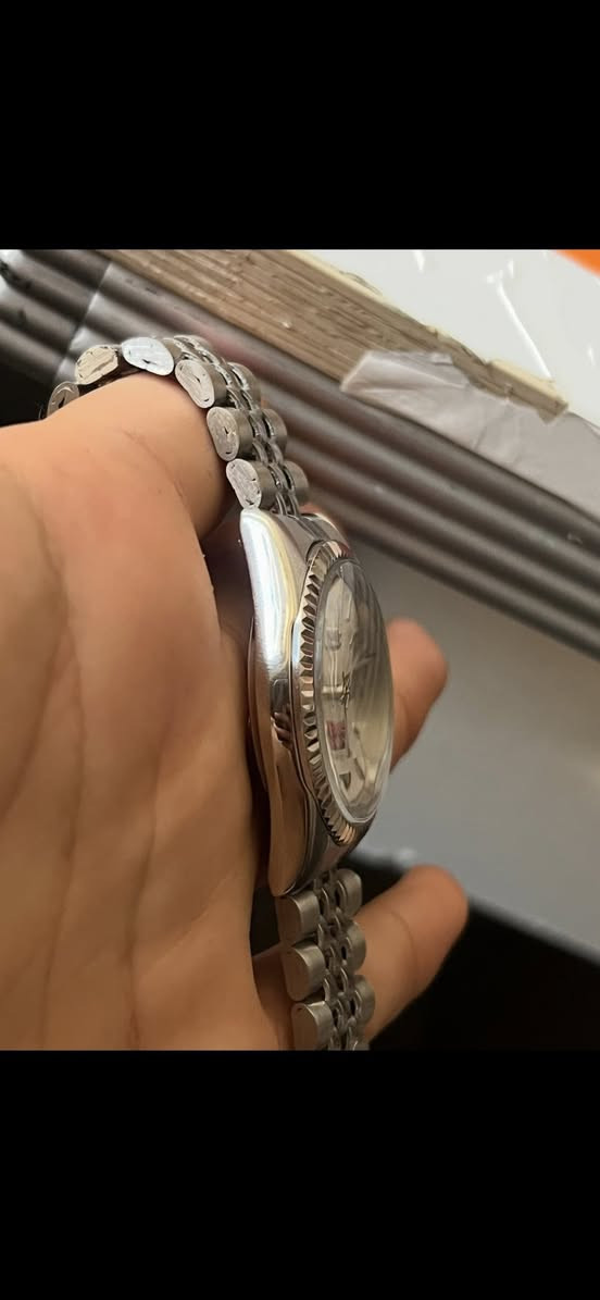 اعادة النشر بسبب الوعود الكاذبه
رادو بربل هورس قطر 37 نضافه تامة الماكنه للصفره
للاستفسار اكثر يرجى مراسلتنا خاص او ع الرقم الاتي ***********

