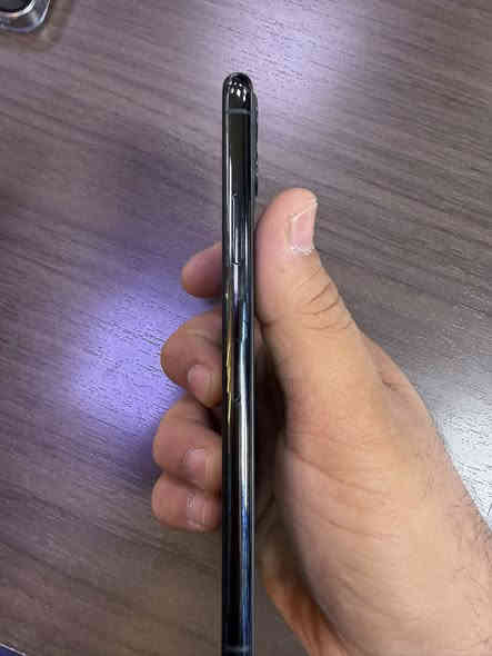 تلفوني للبيع 11 بروماكس ذاكرة 256 زيتوني
نسخة الشرق الاوسط نظيف جداً غير مفتوح شغال 

بلادي والصور توضح وضعه ماخذه جديد من ماستر في وقتها 

مكاني بغداد 

*********** 

اتصال عادي او واتساب : غير متواجد فيسبوك
