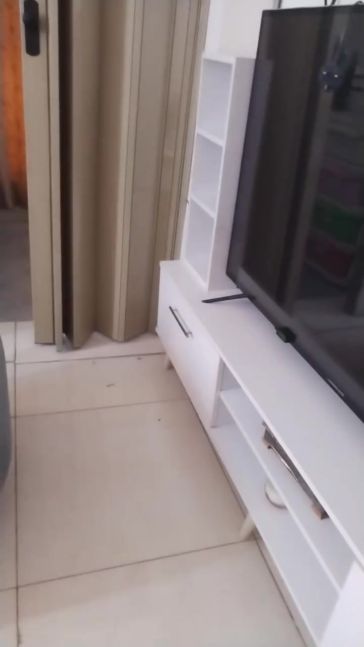 ميز تلفزيون مع رفوف ب50


**إذا كنت صاحب هذا الإعلان وتريد حذفه لأي سبب، رجاءا أرسل رسالة إلى الدعم الفني**