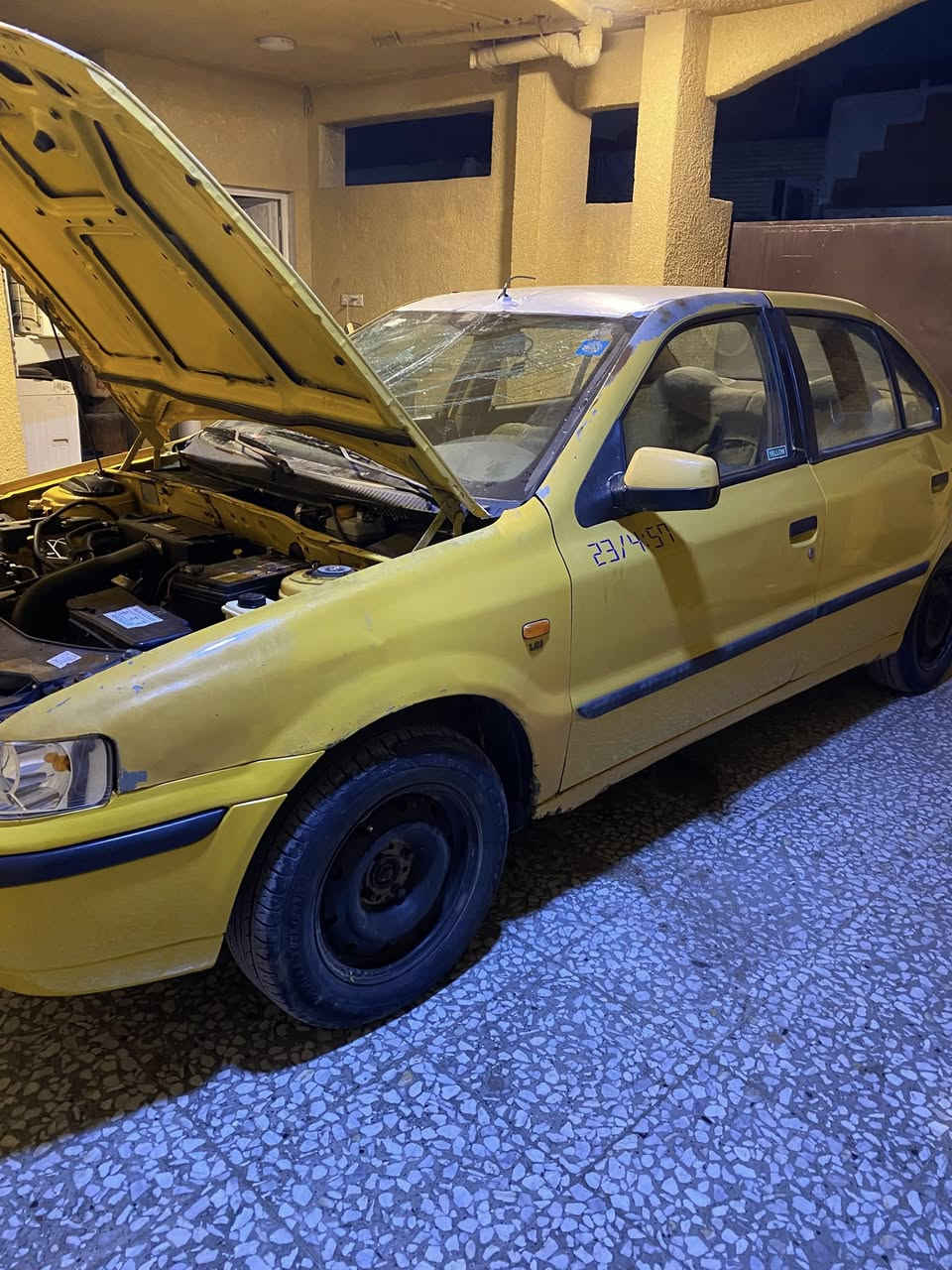 السلام عليكم 
للبيع مديل 2011
رقم جديد هزه جديده
مصفره هيئه
السعر 25وبي مجال 
***********
العنوان بغداد حي التراث
