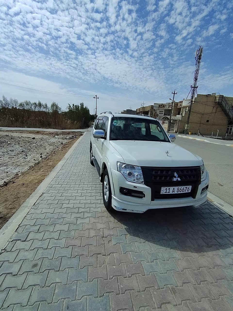 سلام عليكم باجيرو 2010حبتور فول موصفات السياره مكفوله كفاله عامه ماعده بارد قليل بجاملغ الخلفي السياره حلوه وجديده وجاهزه من كلشي رقم بغدا تحويل ثاني يوم مكانه كوت الخاجيه شارع 30 باقي التفاصيل ***********
