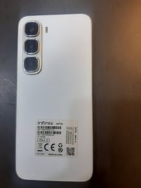 للبيع موبايل  هوت 60 بهذا لشكل ياخذ خطين    بسعر160 اتصال على 07807854...