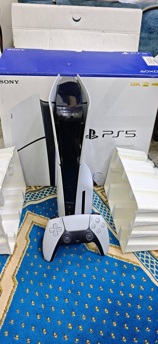 بلي 5 سلم جهاز أخو الجديد ممفتوح مثل مموضح بالصور  السعر 625 وبي مجال
الرقم ***********
