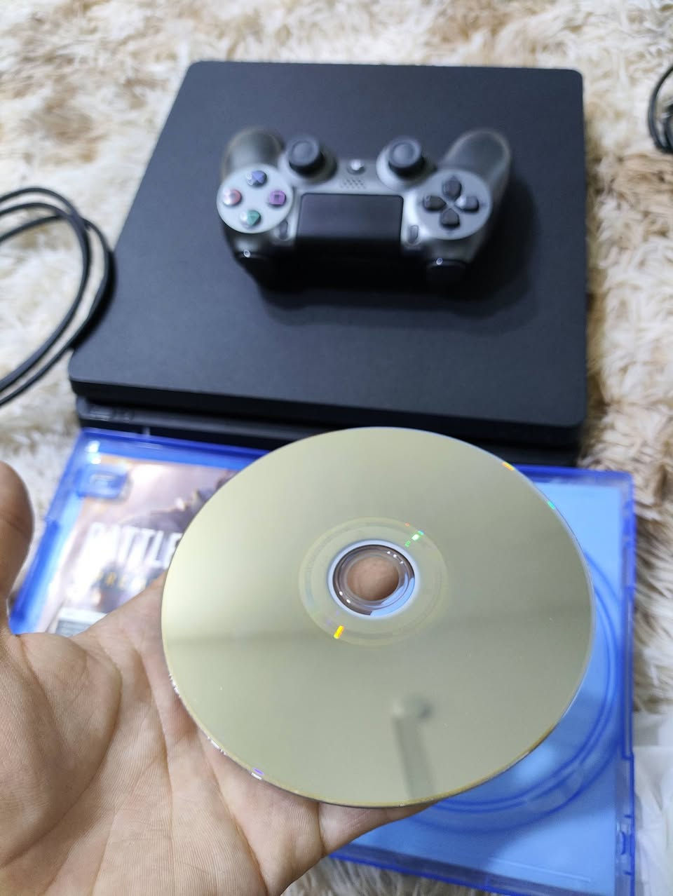 بلي 4 سلم اون لاين نظيف استخدام شخصي اعتناء تام
نظام 13.01
مع يده اصليه استخدام قليل والنظافه اتسولف 
مع قرص بتل فيلد 1 عربيه 
مع قطعه ريد دراكون ربط ماوس وكيبورد (ختياري)
وذا حاب أتريد ماوس كيبورد مع الكارتون سعرهن
 وحد ع الخاص

السعر 300 الف وبي مجال للشراي 

مكاني النجف الأشرف حي ميسان


**إذا كنت صاحب هذا الإعلان وتريد حذفه لأي سبب، رجاءا أرسل رسالة إلى الدعم الفني**