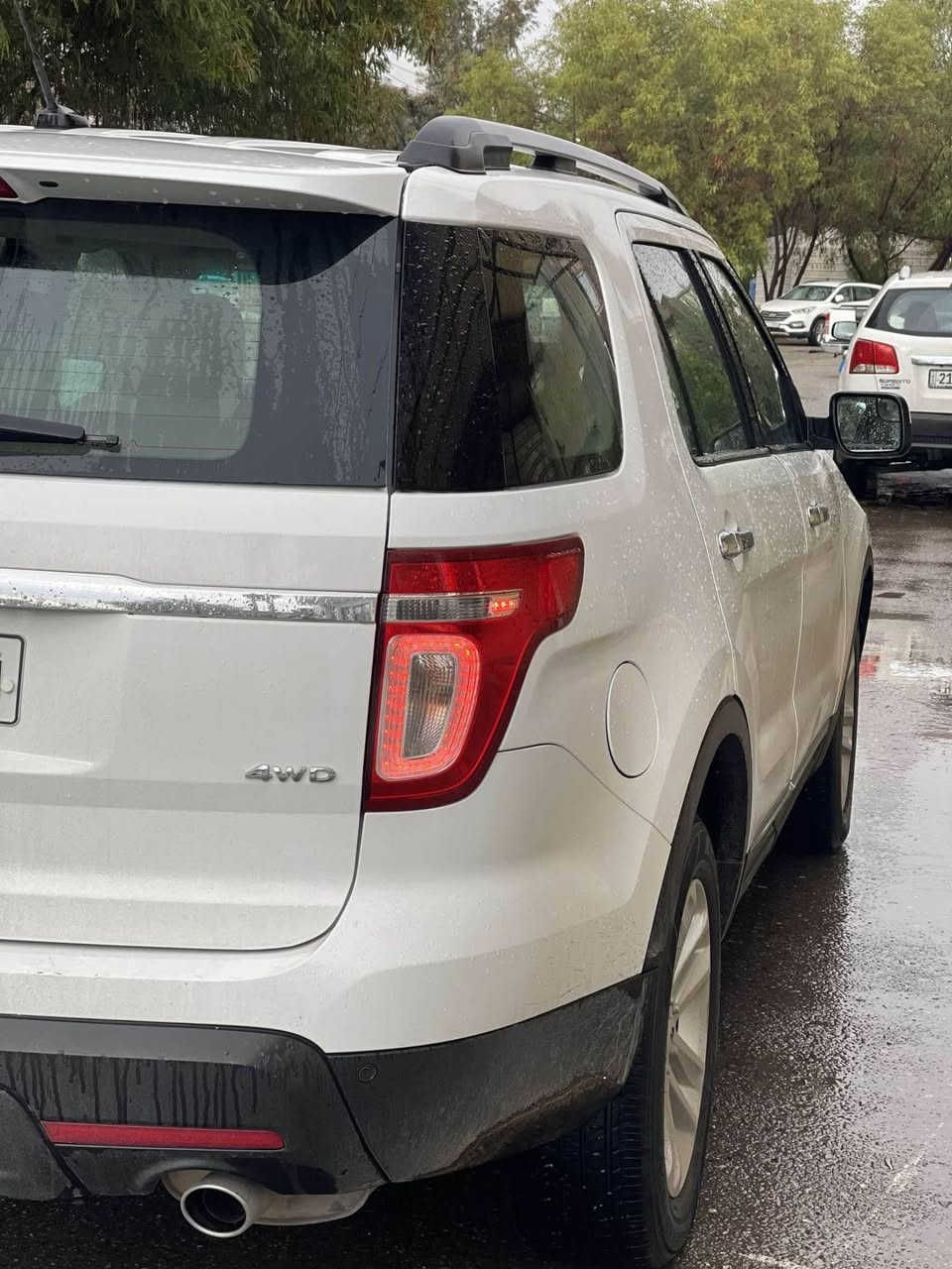 فورد اكسپلور شركة نيڤا خليجي  دبل اكسل موديل 2014 سيارة ماشي 140 ألف كلين تايتل 6 سلندر 3مقاعد تبيرد مركزي رقم و سنوي جديد بسمي بطاقة بانزين بي و سعر 166 بيها مجال رقم موبايل *********** كركوك, العراق
