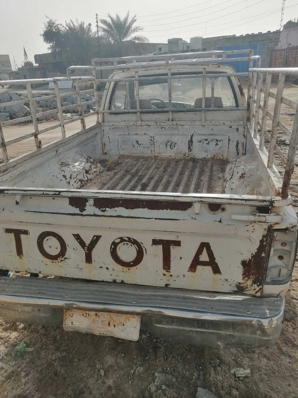 سلام عليكم من رخص الإدمان مدير الكروب المحترم بيكم تيوته موديل 90سياره رقم صدامي بابل سياره جاهزه ترايك وين ماتريد لاستفسار تصل *********** السعر 13وبيه مجال مكاني كربلاء قرب سيد سماعيل
