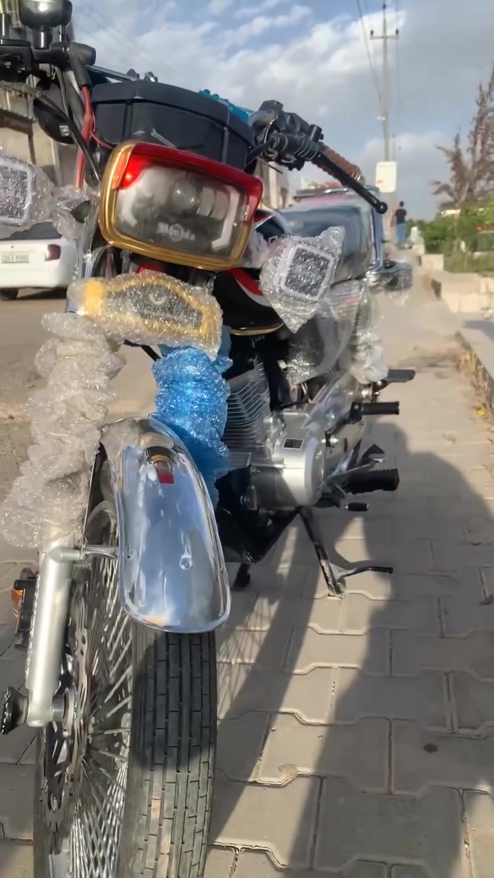 ئەم ماتۆرە نەزارەم
هەیە بۆ سرۆشتن هەموگیانی بە شەرتە ٢٥٠ مەسرەفی تیا نیە مەکینەی بورخی با نەدراوە هەموو لۆکە name t pro 2026 بۆ سعر نەمە بنیرر ***********
