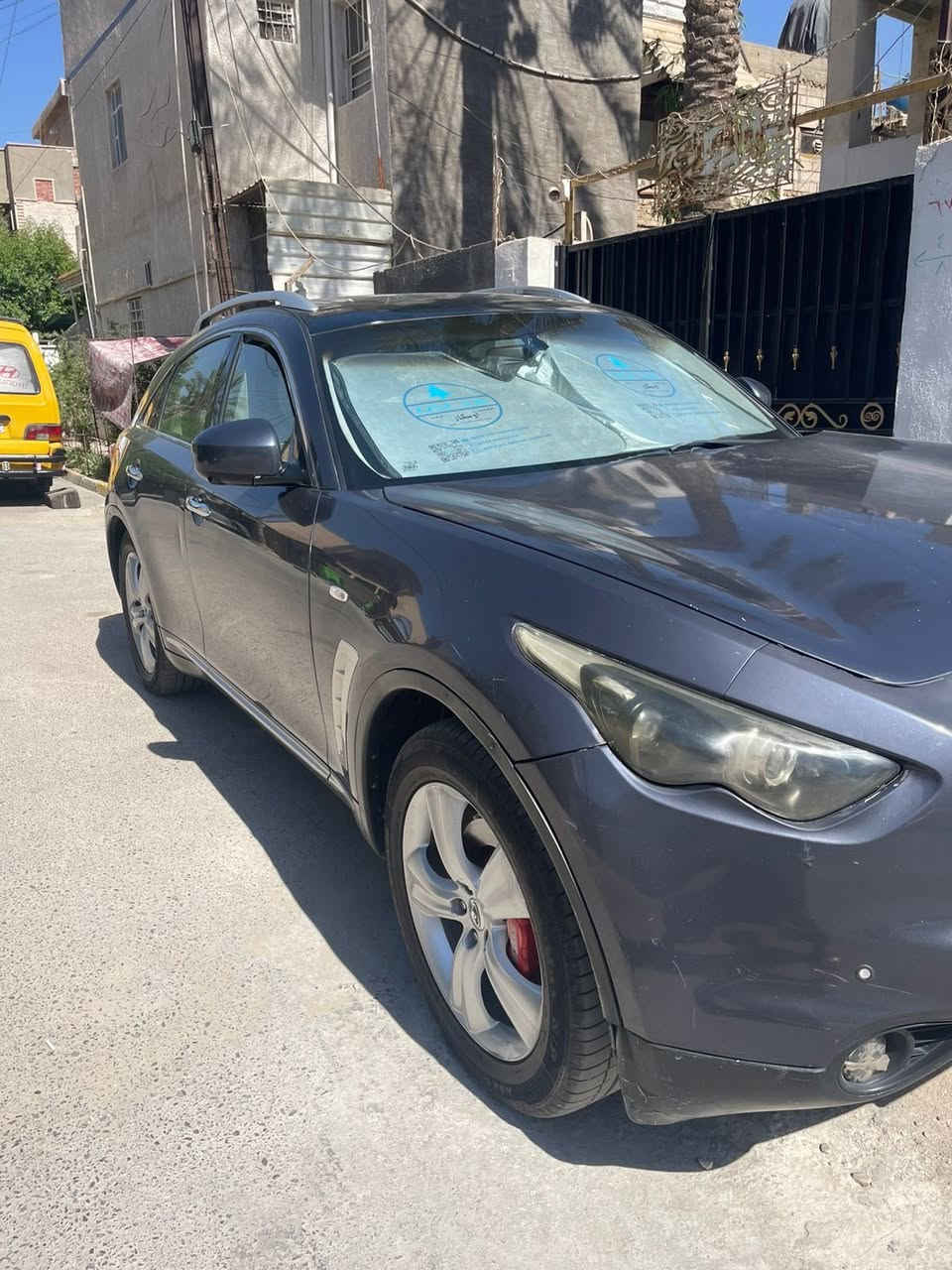 FX35 خليجي 2009
مصبوغه عام بدون حادث 

مكينه جديده منضومه تبريد تخم تاير صدر كله جديد قبل شهر

بيهه نواقص بسيطه 

متواجده بغداد الدوره 

السعر 72 وبيهه حك الجيه شي بسيط

***********
