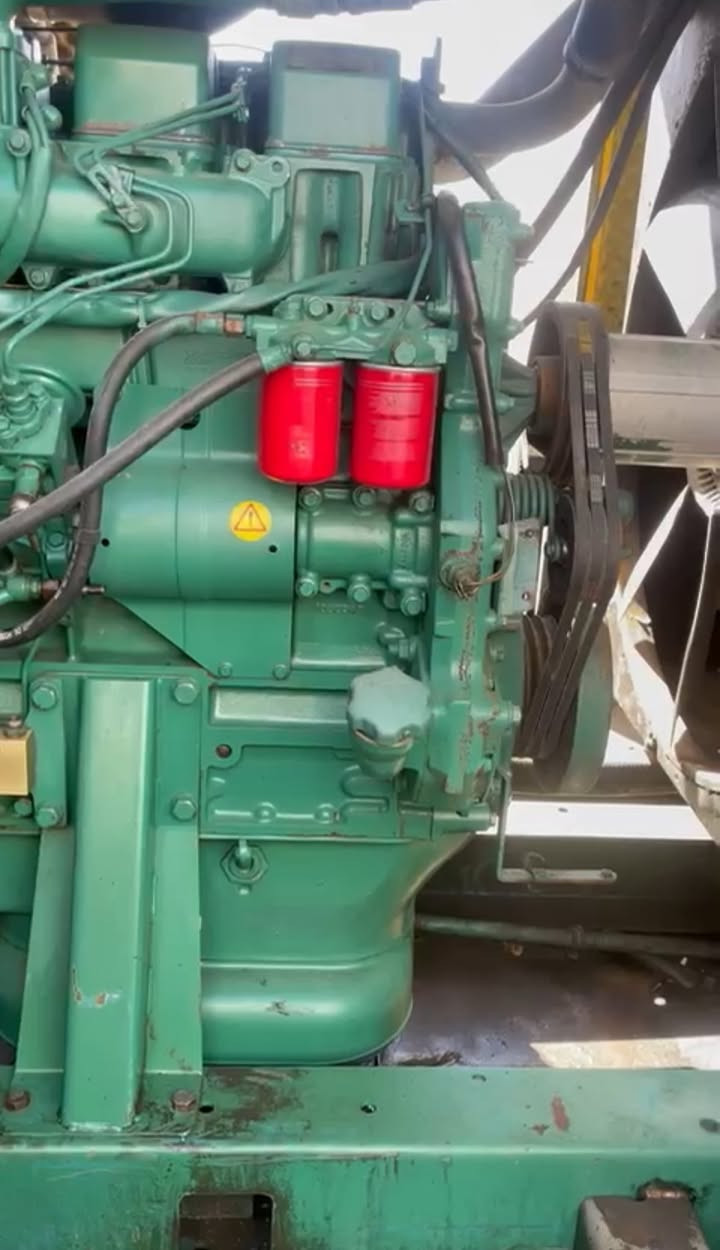 السلام عليكم فالفو 31 اوربي ساعه العمل 3000ساعه جديده بمعنه الكلمه
500كي  

السعر 170 

***********
