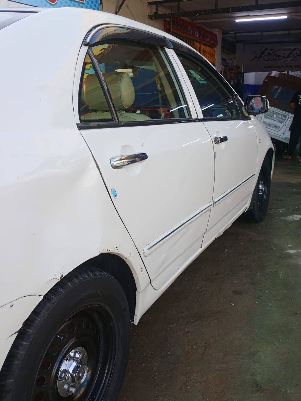 بي وأي دي f3 2010 بيضاء اللون محرك كير خير من الله سياره حلوه بيه طخه بالجاملغ الخلفي بعده ما مصلح مكانها بغداد سنويه لغايه 2028 سعر 48ورقه وبيها مجال رقم الهاتف ***********
*********** بغداد, العراق
