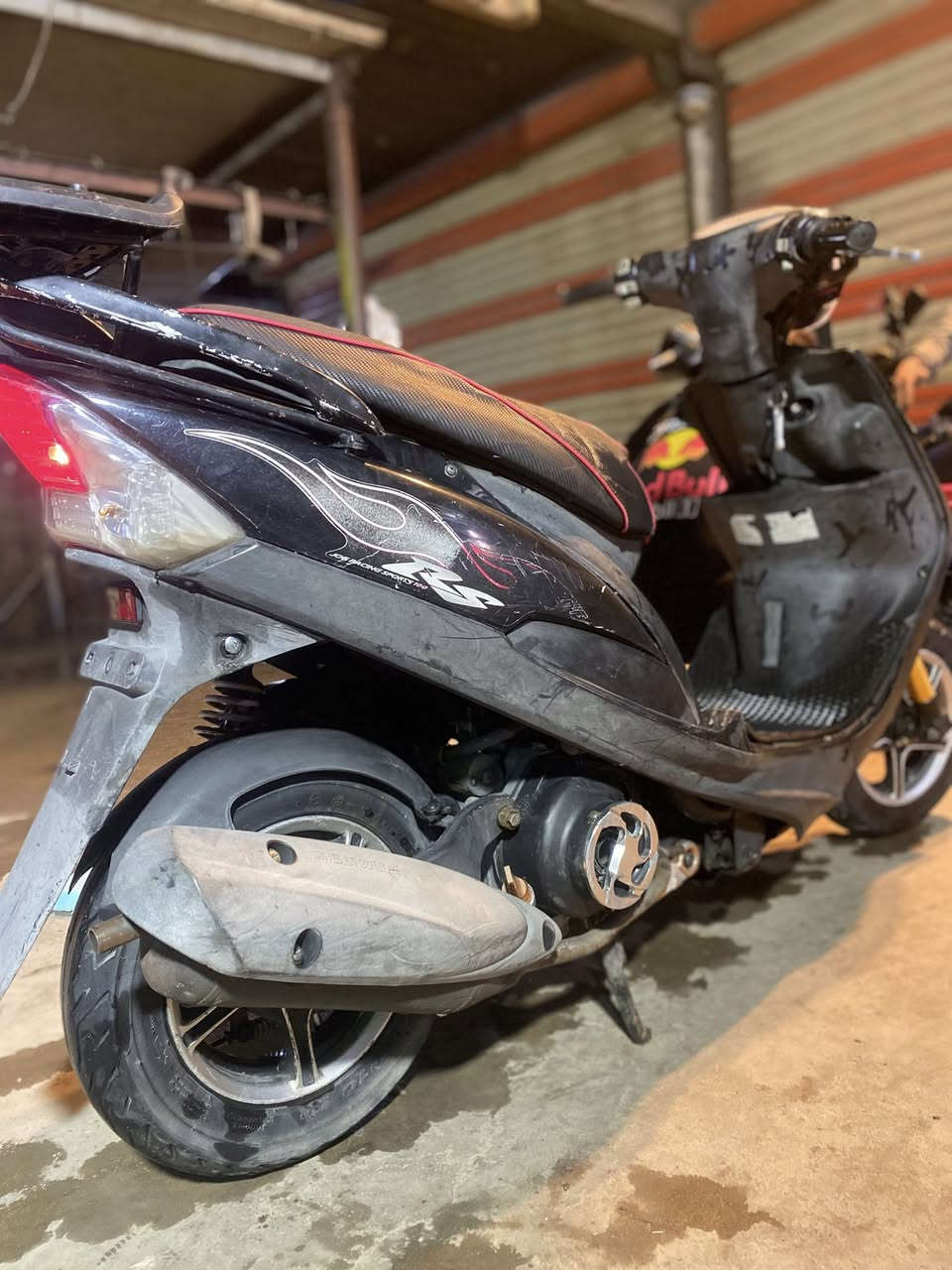 سلام عليكم عدلة كفالة عامة
دراجة رمبة ب  شهر11  كلها ختم واحد وية المكينه  

مكفولة كشر ومكينه 

كلها كامله 

وبيها  تزويد اصلي 

صدر مشمشي 

ويلكب 

وفلاوين وشيال وقطرة ويدات ودبل خلفي  

دراجة كله بلادية  

سعرها 

ب مليون وبيها مجال بصيط  

مكان بغداد دورة 

 

اتصال  

‭٠٧٨٧ ١١٨ ٠٣٧٠‬

واتساب ***********
