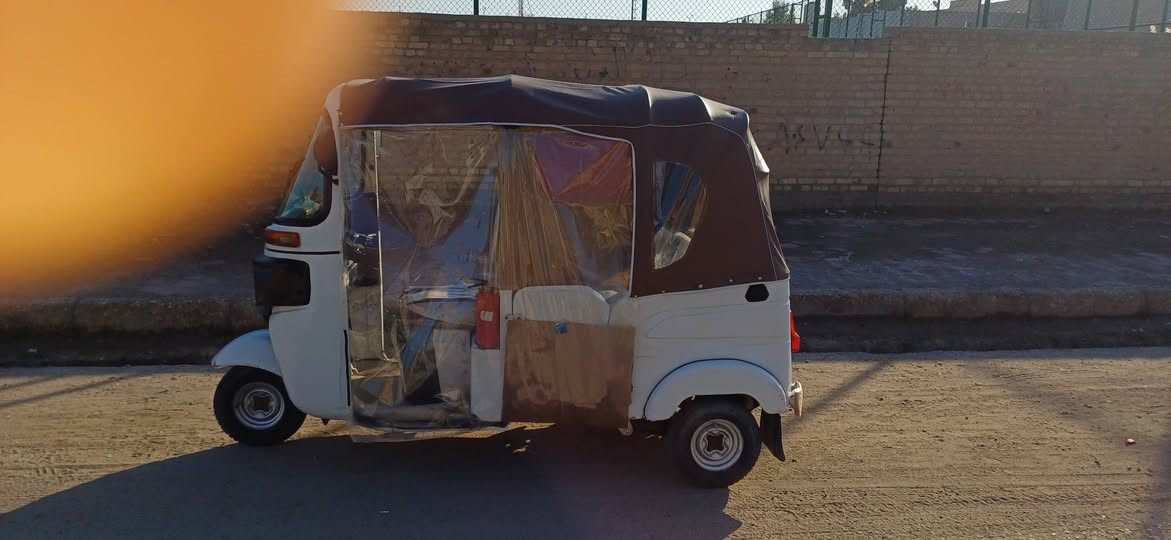 السلام عليكم تكتك للبيع 21 رقم ذي قار  تحويلثاني  يوم  تكتك جاهزة المكان قضاء الرفاعي  للاستفسار ***********
