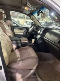 لاندكروزر • ٢٠١١ • ماشيه ٢٦٠٠٠٠