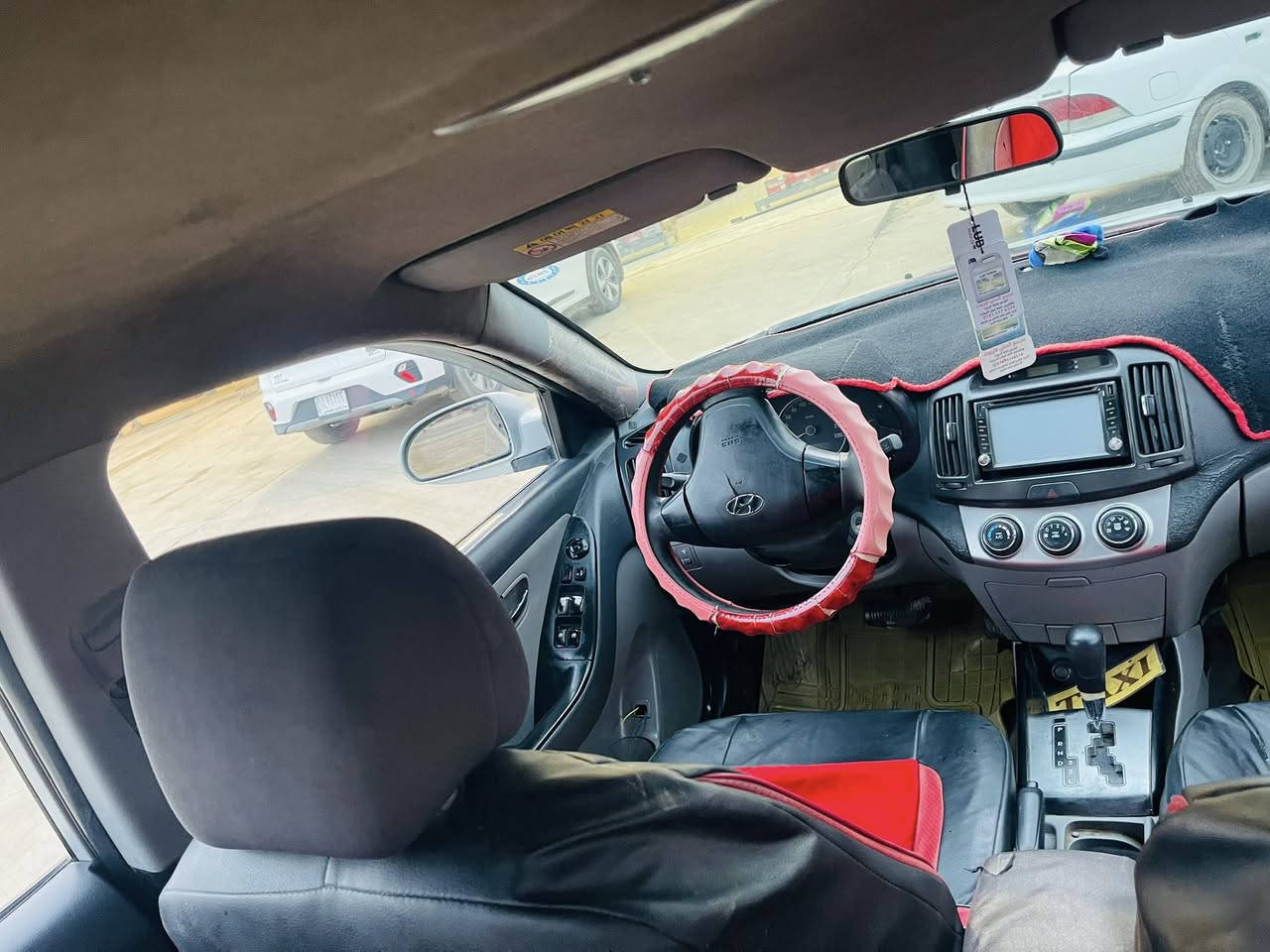 سلام عليكم
#البيع 
النترا 10
الرقم سليمانية دولي
تحويل مباشر
السياره بيها 5 قطع
السعر 90 
رقم الهاتف  ***********
