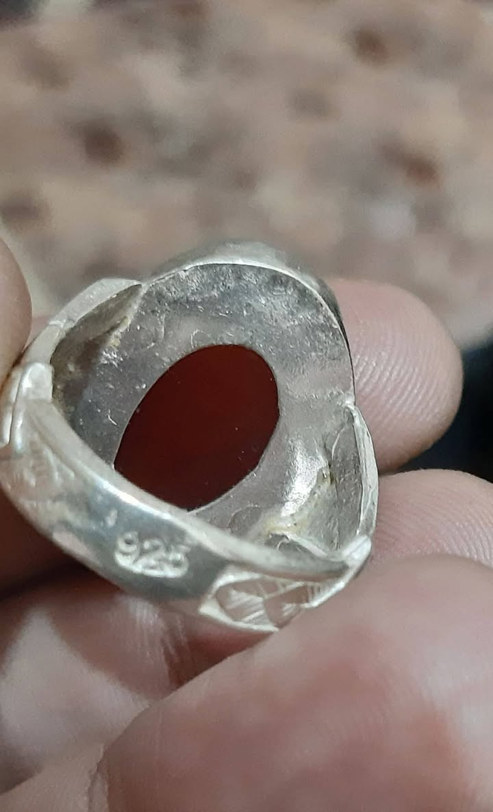 خاتم عقيق يماني  موديل سلجوقي فضة ٩٢٥
 السعر ٤٠ ألف مع التوصيل


**إذا كنت صاحب هذا الإعلان وتريد حذفه لأي سبب، رجاءا أرسل رسالة إلى الدعم الفني**
