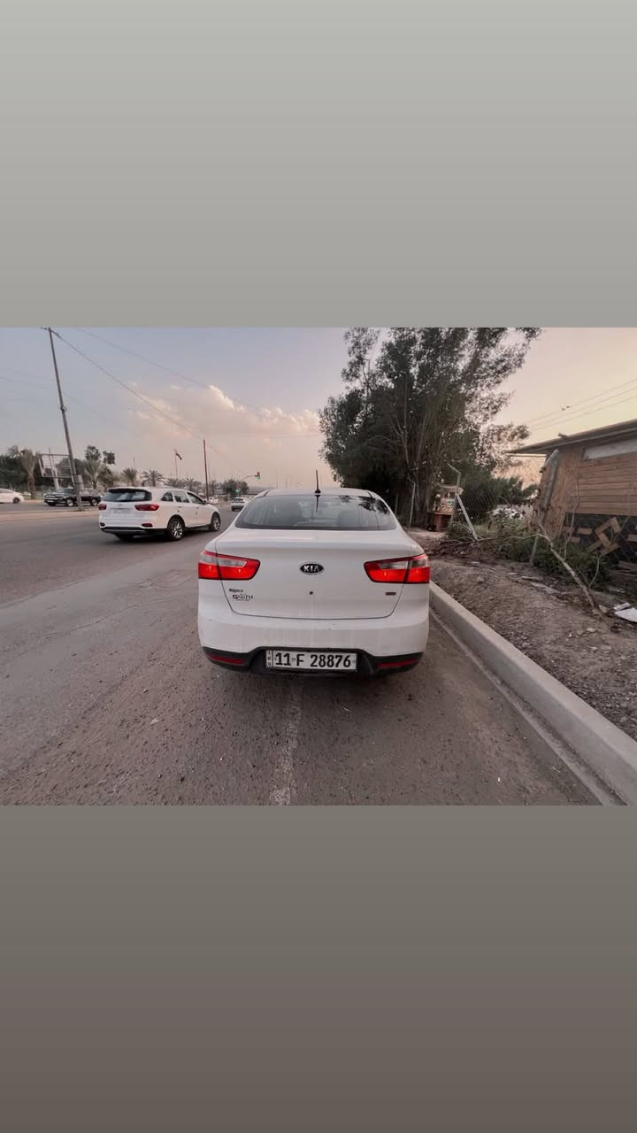 كيه ريو ماشيه 173 سياره نضيفه جدا تبريد شغال رقم بغداد جديد صدر جديد مكان غزاليه سعر 80 وتصال ***********
