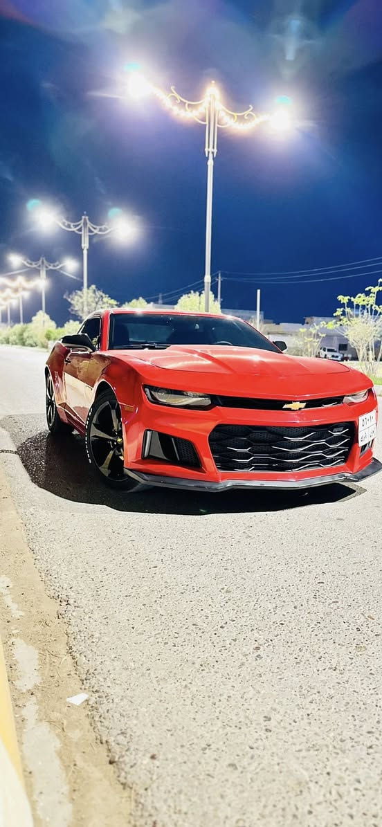 كمارو 2014للبيع لون احمر (اومراوس حسب القناعه)
✅رقم دهوك 

✅ماشيه ١٦٦ الف كيلو

✅اللون احمر لامع

✅السياره خليجي

✅بدون ارباك

2G1FB1E3XE9146182

 ✅محرك V6 سعة 3.6 لتر

•  المواصفات: فول فتحه اعلى فئه 

 ✅مصابيح LED خلفية داكنة.

 ✅جناح خلفي مثبت على غطاء صندوق السيارة.

 ✅تصميم عجلات مختلف . 

✅مقاعد جلد اسود وابيض 

✅شفتات ستيرن

✅دمام سستم صوت

✅كروز تثبيت سرعه

✅كامره خلفيه

✅حساسات خلفيه

✅كزوز بلادي 

✅السياره مهبطه نصبتها تخبل

✅تايرات تو سايز 

✅ويلات تو سايز  قياس ٢٠

✅السياره حته فلينه السبير موجوده والجك  ومحرك ممفتوح وحمره وفول تمام سعرها جيد جداً

السيارة ميحتاج مصرف ابد تخم تاير صدر بلنص مشط ستيرن كلشي بالسياره جديد وحتى دهن محرك مبدل قبل يومين وماكو نقص بيه لو برغي لايت زنون جاهزه جاهزه لل الاخير والعافية على ياخذه

✅السياره بيهاا قطعتين فقط تجي تفحص اذا مو احلى من الصور كروتك عليه 

✅العنوان:صلاح الدين 

بلد

✅رقم الهاتف ***********
