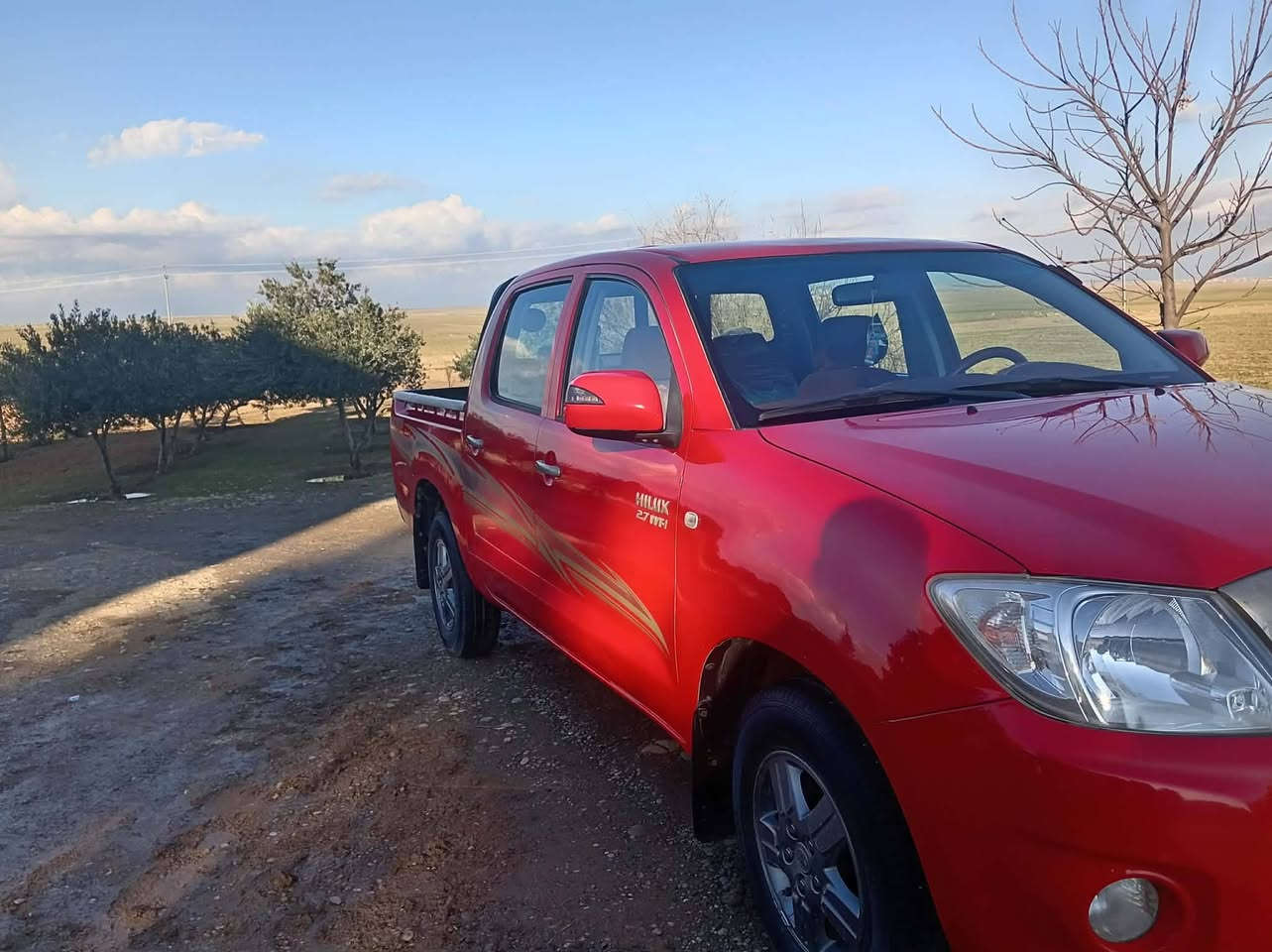 بيكم هايلوكس  2010شرط بدون صبغ ولا بارد محرك ما مفتوح شرط رقم نينوى  انكليزي رقم الهاتف 
***********
