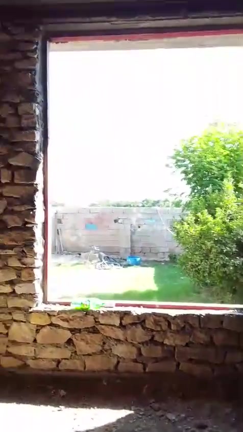 السلام عليكم ورحمة الله وبركاته
يوجد بيت متكون من غرفتين وصاله جاهزات
والمطبخ والاستقبال هيكل بدون الارضيه والجص
قريب على المدخل الشرقي يبعد عن بوابة الرمادي ١ كيلو
تحويل مباشر
المساحه 360متر تقريبآ
السعر ٦٠ مليون
طابو زراعي
رقم الهاتف
***********
