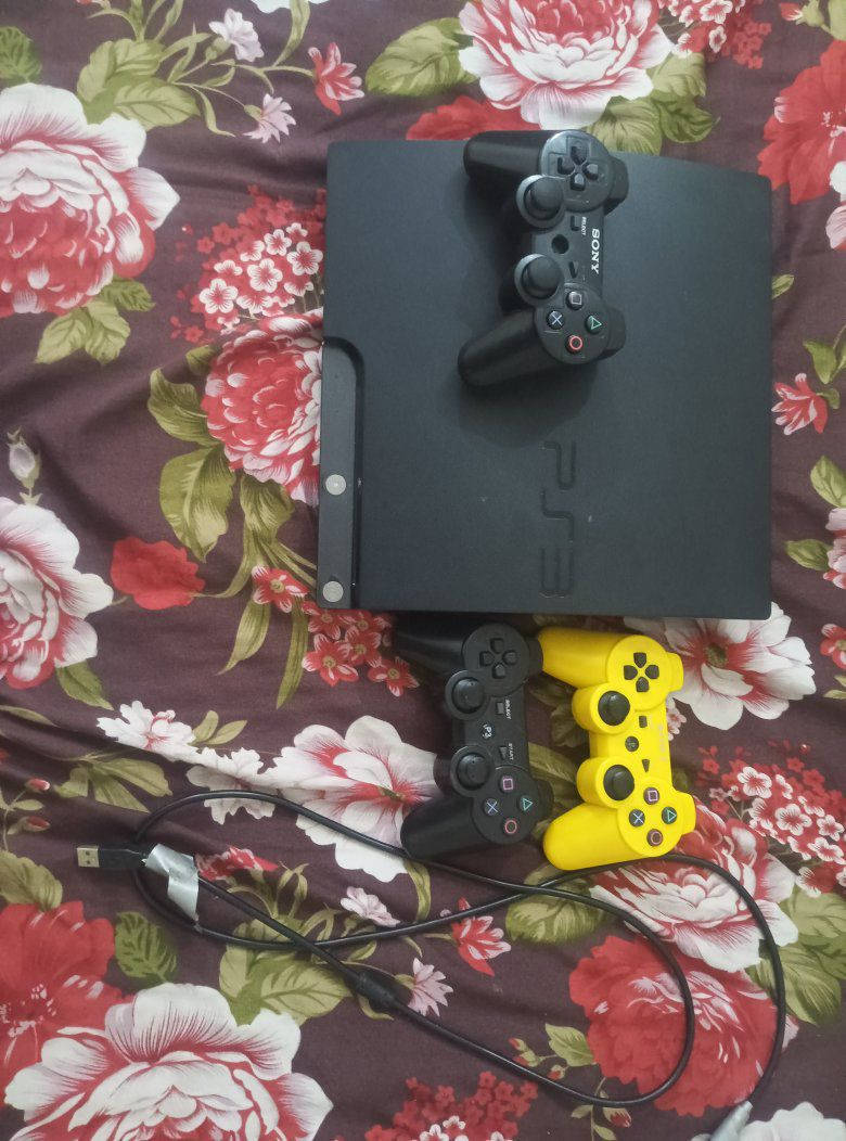 يا الله

ps3 بلي ستيشن3 سلم مهكر وكامل

ويا 3جووستك 3يدات/ الاصليه ويا ولاكن بيها خلل فقط بزر الx يرادله تبديل

+ويا كيبل شحن +hd + واير محول

+ويا هارد خارجي بي٧٠لعبه

+هارد داخلي بي7لعبات

الجهاز ما مفتوح نظيف كلش
 

السعر140وبي مجال قليل للشراي 

مكاني النجف الاشرف 

للتواصل ***********
