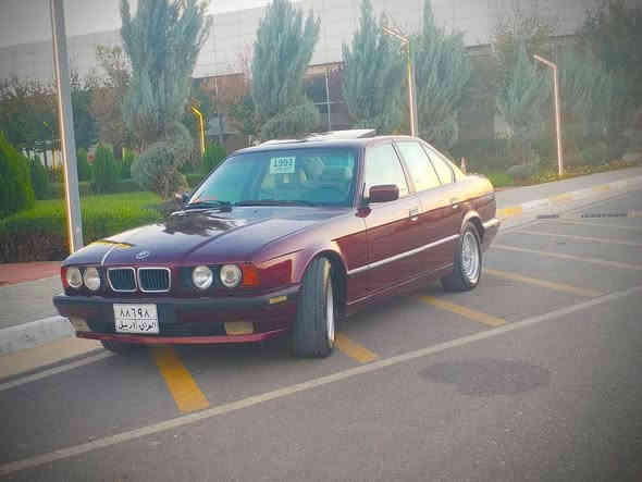 تم البيع. مباع.

سعر السيارة 62 ورقة

بي ام 525 موديل 1993 ديجيتال فانوس 
عام صبغ جمالية بدون ضربة بدون معجون
 تبريد ثلج كير توماتيك سيارة جاهزة
  شرط تحويل وكالة سيارة جاهزة 
 مكان السيارة محافظة السليمانية 
سيارة فول مواصفات 
*********** 
***********
