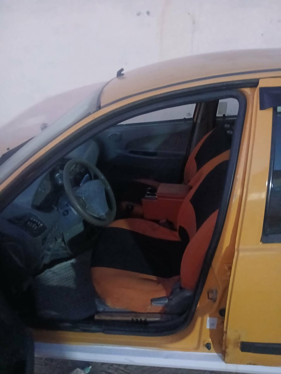 طيبه ١٥ كير مكينه كلش زينات حداديه جديده نقصها بس تبريد  تايرات نص ونص سيارة كبل للشارع ما واصل راعيها اتكفل سرقة وعشائر ب ١٩ وبيها مجال بابل حله 
هاتف ***********
