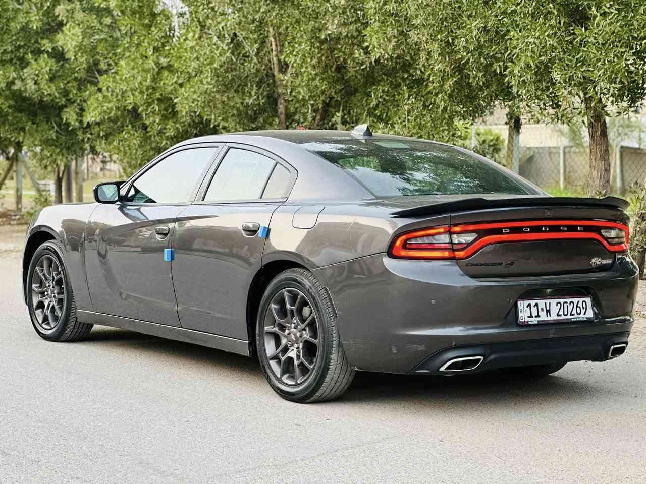 السلام عليكم
دوج جارجر  2019 
محرك 3600 
كير والمحرك كفاله عامه 
الصور حادث داخل المنشور والسونار كذالك 
  مواصفات بصمه شاشه كأمره 
رادار  تحديد مسار حساس شفتات تحكم ستيرن كشنات جلد حضن 
مكانها بغداد 
السعر ١٧٥ وبيها مجال قليل 
للاستفسار ***********
ما متواجد خاص فقط اتصال
