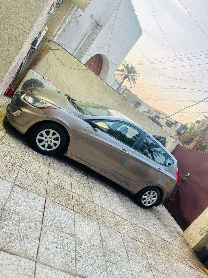 يا الله
للبيع هونداي أكسنت 2013
رقم بغداد الجديد 
هزه جديده 
سنويه جديده بأسمي 
محرك 1600
كير اوتوماتيك AT
تبريد ممتاز 
داخل نظيف جداً 
شاشه كبيره اندرويد 
تحكم ستيرن مثبت كروس سرعه 
العداد 90
تايرات نظيفه باتري جديد 
وارد امريكي طخته جاملغ أمامي مبدل بلادي 
وهلال جاملغ خلفي صبغ اثر بارد وبيه بعض الجراد 
سياره نظيفه وبلاديه وبالعافيه على الياخذه
السعر 85 ورقه 
مكاني بغداد 
***********
