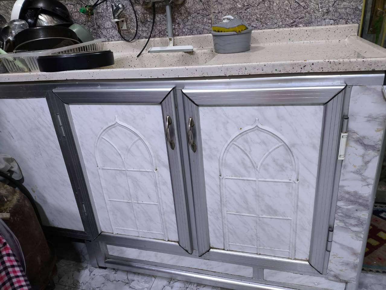 للبيع كاونتر المنيوم 12 متر في الرمادي السعر 450  ( بالحقيقة شكله جديد )

و بعد اكو ملحق تعليك بابين مو مصورته + قطعة عمودية صغيره تشبه الي بصف الثلاجة


**إذا كنت صاحب هذا الإعلان وتريد حذفه لأي سبب، رجاءا أرسل رسالة إلى الدعم الفني**