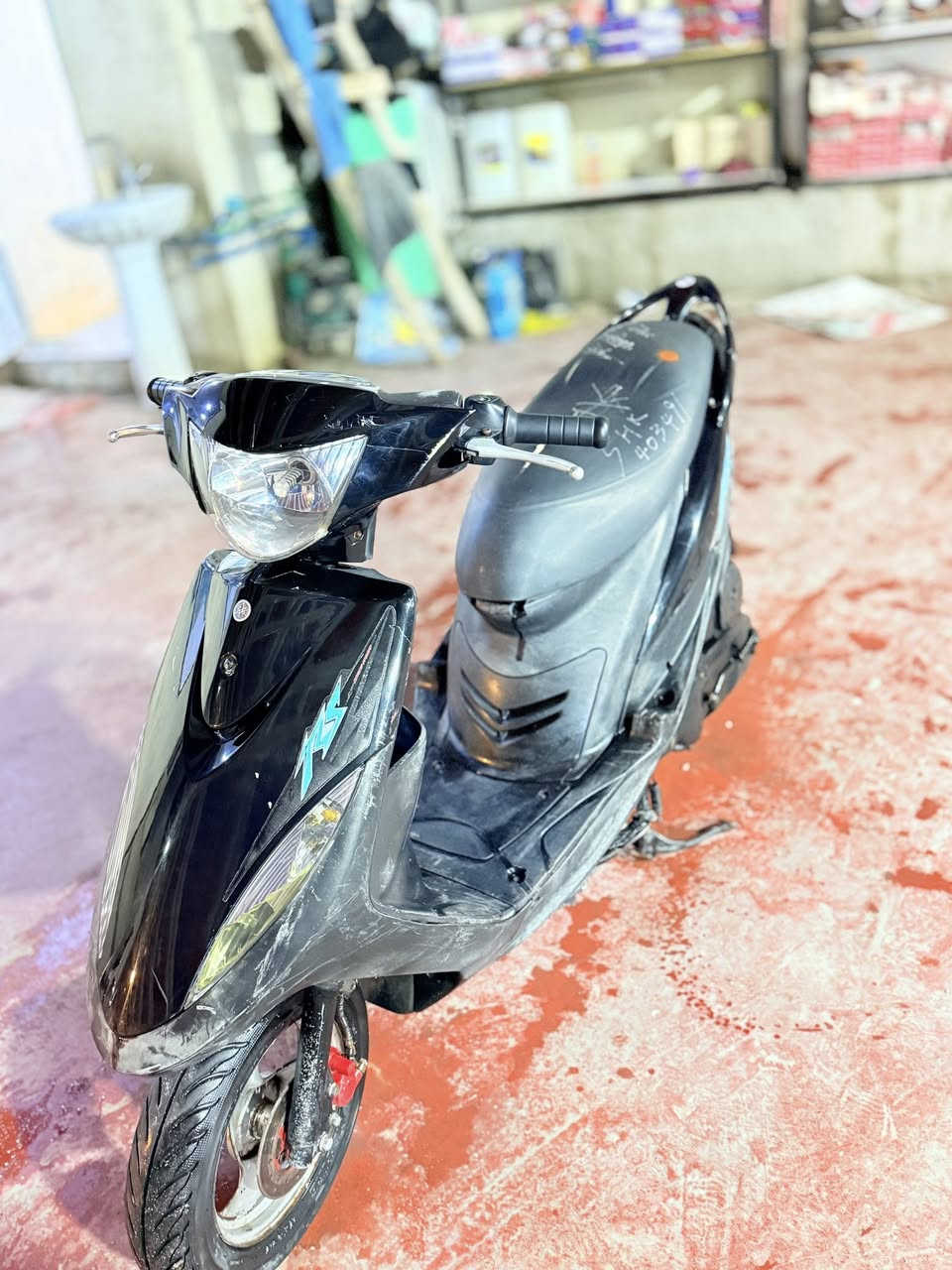 دراجه ماكس عدله جديده الدراجه ما ناقصه شي حاويه صاله شهر وشويه ونازله موديل 2008 مكاني كربلاء سعره مليون و 100 وبيه مجال ‭0770 189 2813‬
